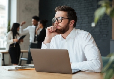 Como abrir uma empresa com pouco dinheiro e muito esforço