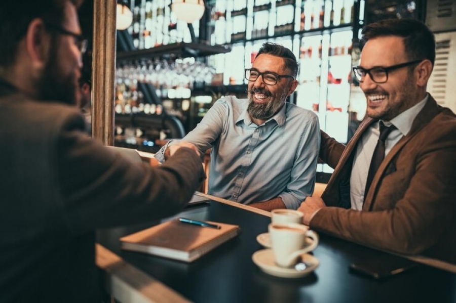 Negociando a Transição: Passo a Passo na Compra e Venda de Restaurantes