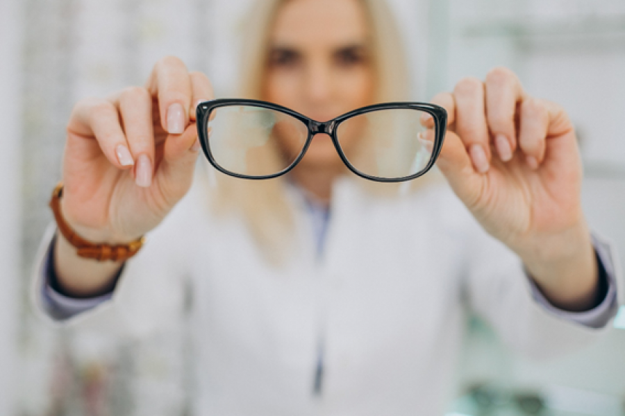 Tudo que você precisa saber antes de vender clínica oftalmológica