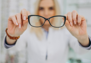 Tudo que você precisa saber antes de vender clínica oftalmológica