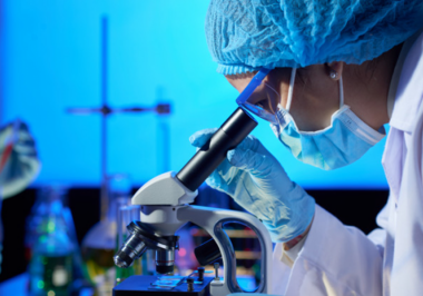 Laboratório à venda, um ramo que cresce mesmo em meio de crise