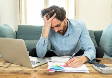 Vender empresa com dívida: como funciona?