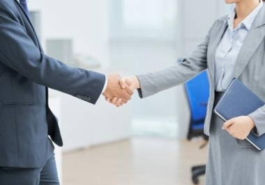 Comprar uma empresa em funcionamento ou montar uma do zero? Confira 5 dicas importantes