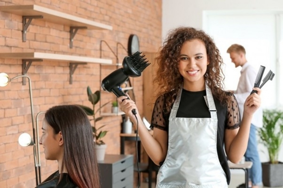 Tudo que você precisa saber antes de comprar um salão de beleza
