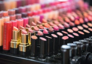 Como vender uma distribuidora de cosméticos em 4 passos