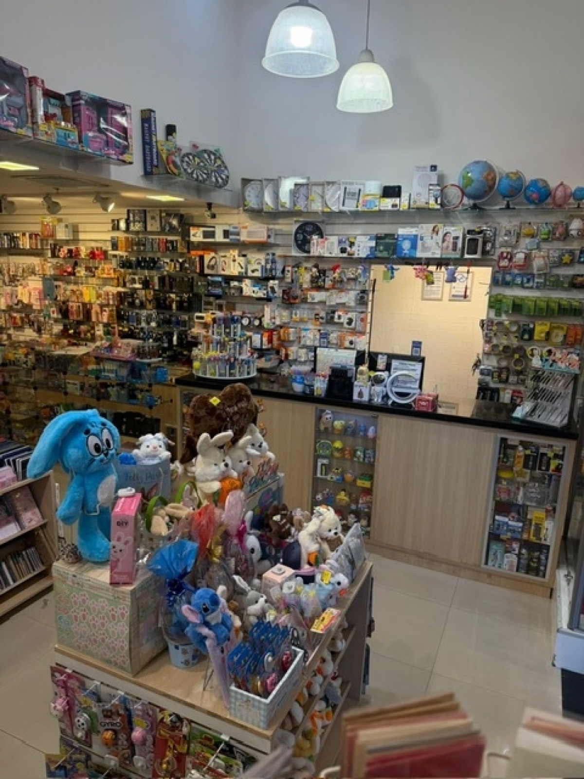 Loja com excelente faturamento mensal de Presentes, Brinquedos,Papelaria, Perfumes Importados, Eletrônicos, em Shopping 