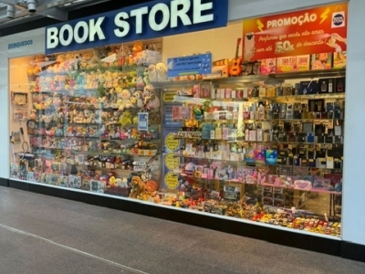 Loja com excelente faturamento mensal de Presentes, Brinquedos,Papelaria, Perfumes Importados, Eletrônicos, em Shopping 