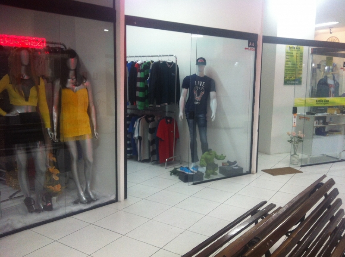 Loja de Roupas Outlet no Centro Bela Vista