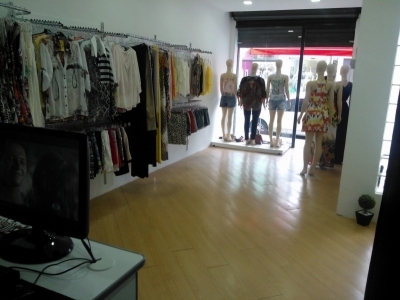 Passo Ponto Loja roupa feminina completa R$ 45 Mil (Tatuapé - SP)