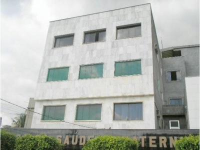 Predio comercial Casa de Saude e hospital porteira fechada