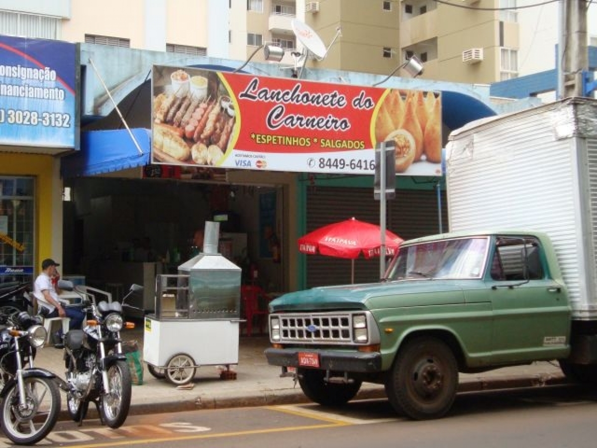 Lanchonete na Bento Munhoz 