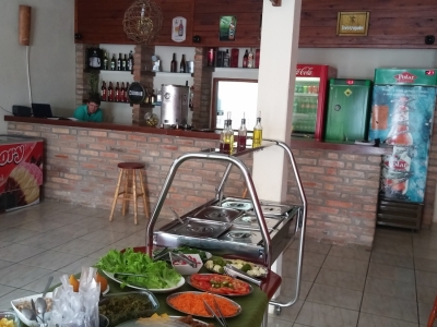 Restaurante bem localizado