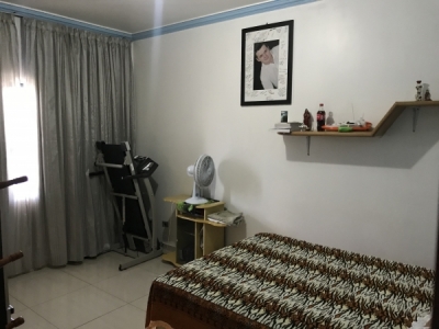 Vende-se Sobrado Triplex com espaço para Eventos