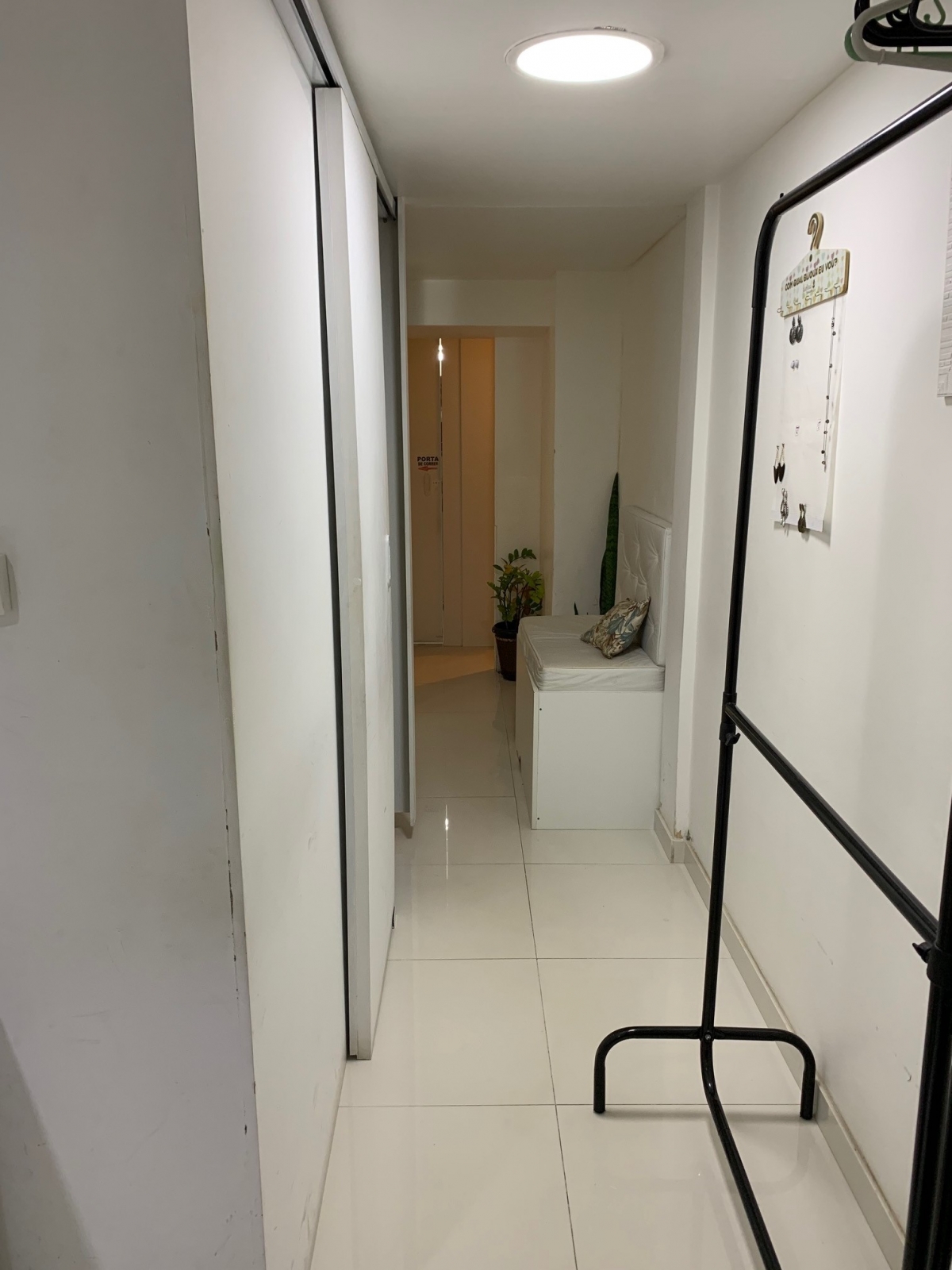 Salão de beleza- Laranjeiras - 80m² (Passo Ponto)