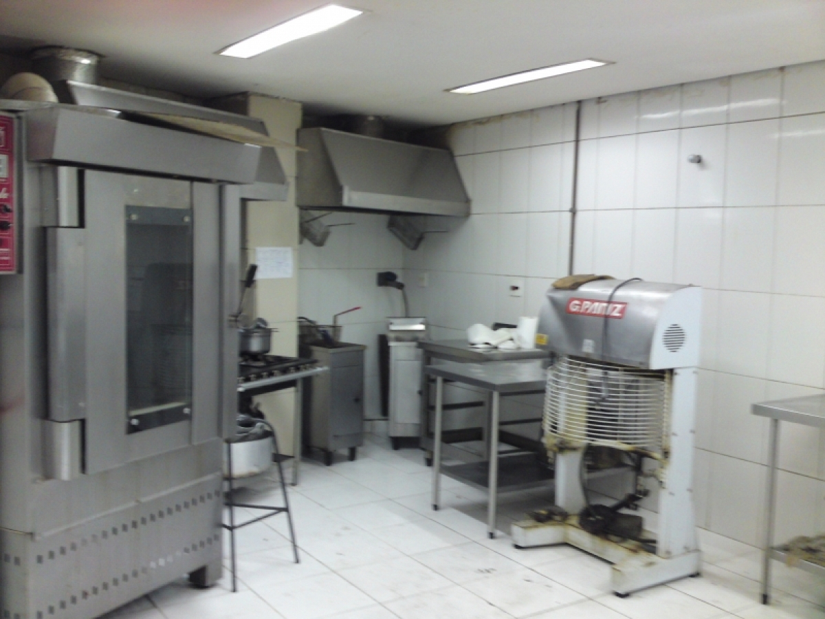  LANCHONETE – SELF-SERVICE – 3 PISOS - 400 M² – TRADICIONAL PONTO – BOA LOCALIZAÇÃO. 