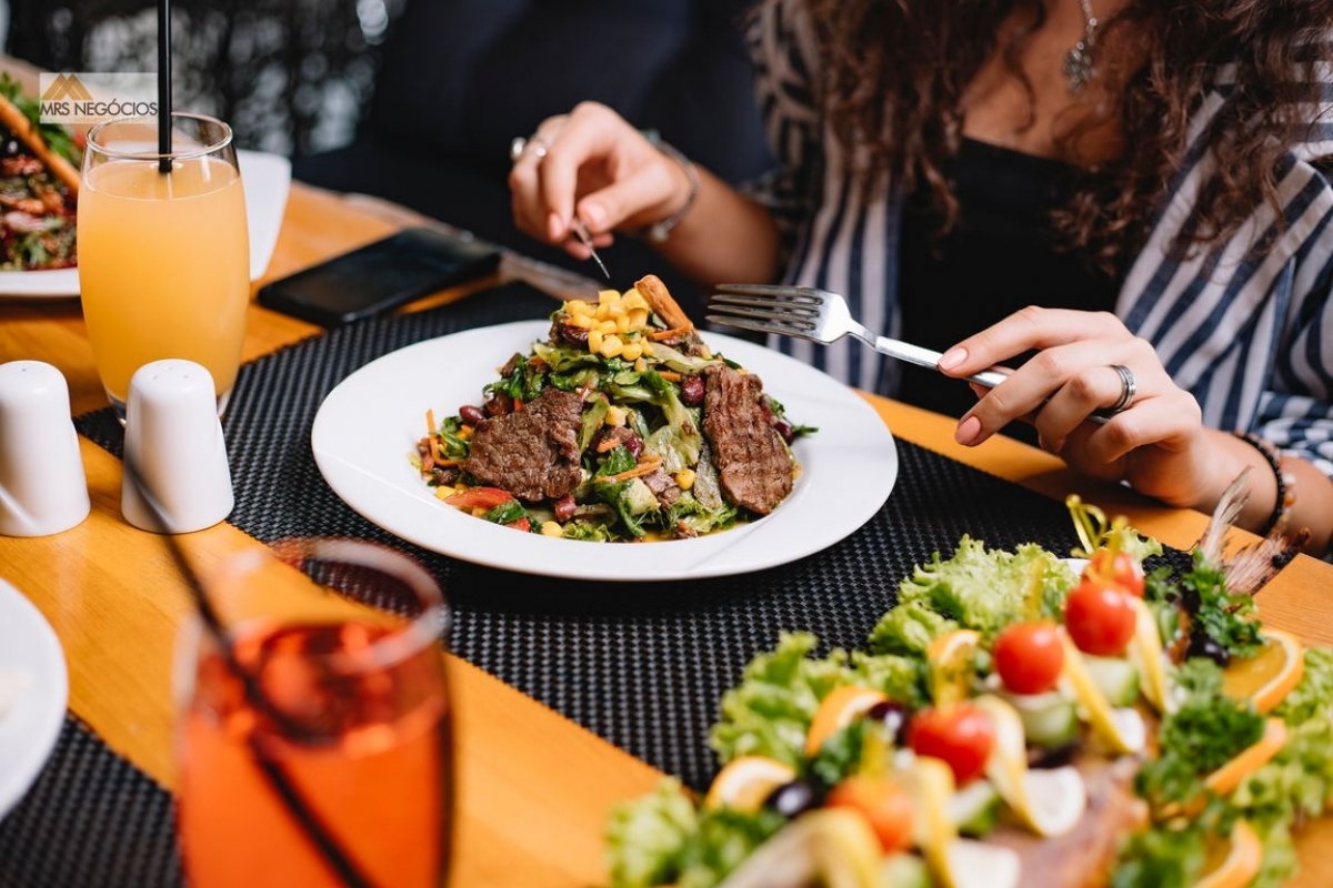 Restaurante na Zona Norte à Venda - Ponto de 40 anos - Porto Alegre/RS