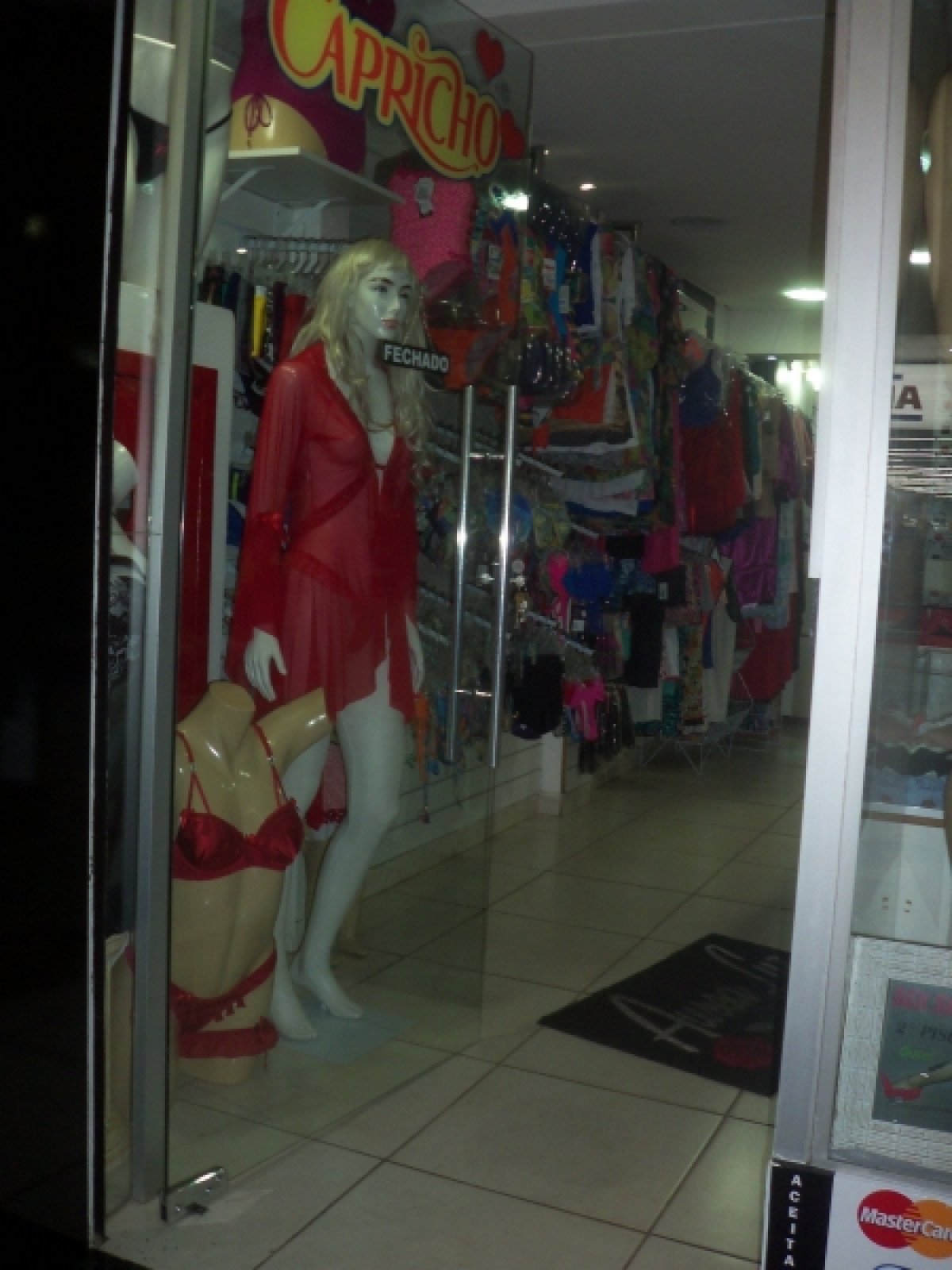 VENDO LOJA DE LINGERIE, MODA PRAIA E SEX-SHOP