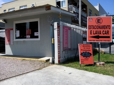 Estacionamento e Lava Car