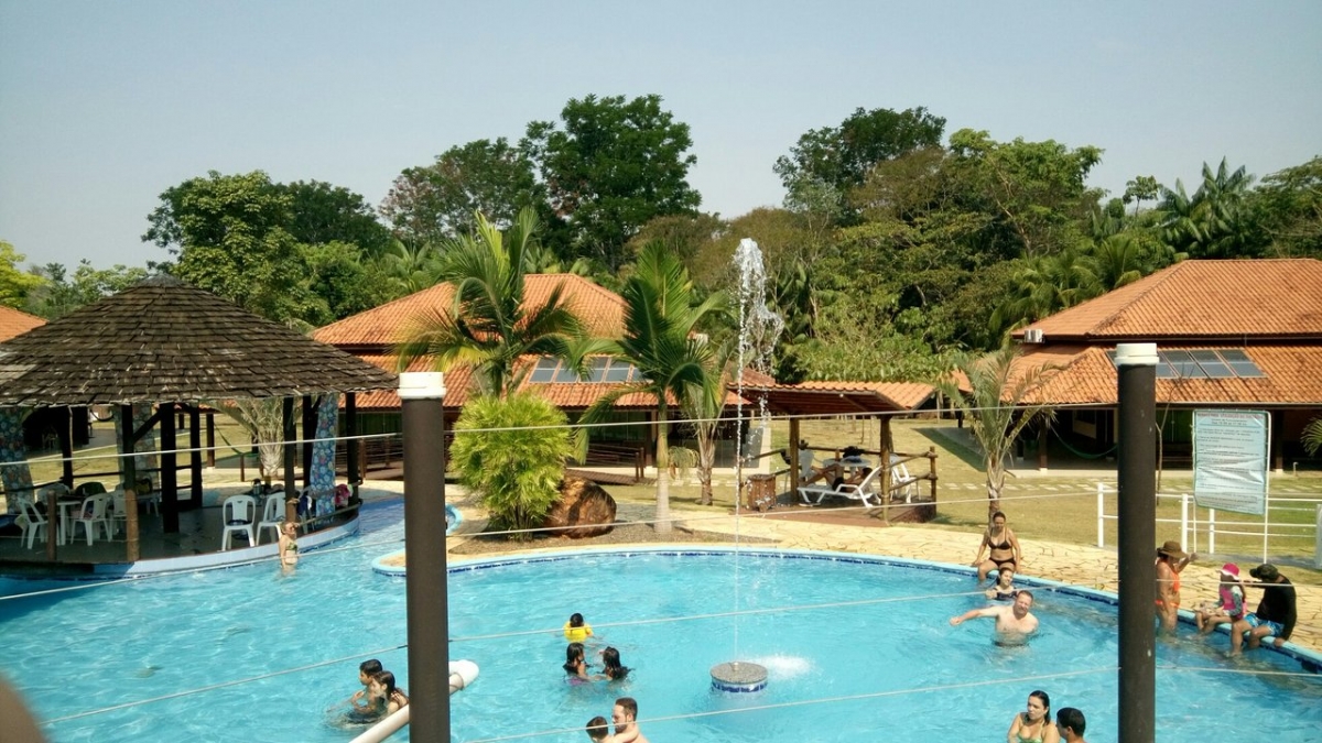 Vendo Resort NOVO e bem consolidado