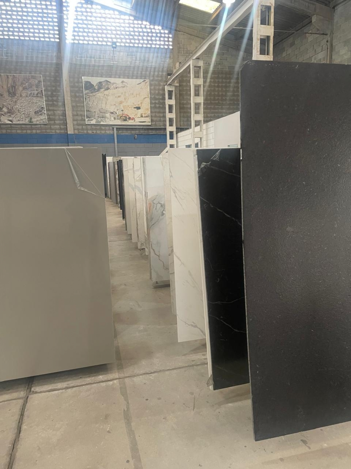 Vendo Marmoraria , show room e distribuidora de pedras 