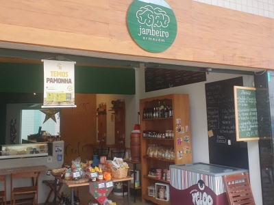 Cafeteria e Armazém da Roaça