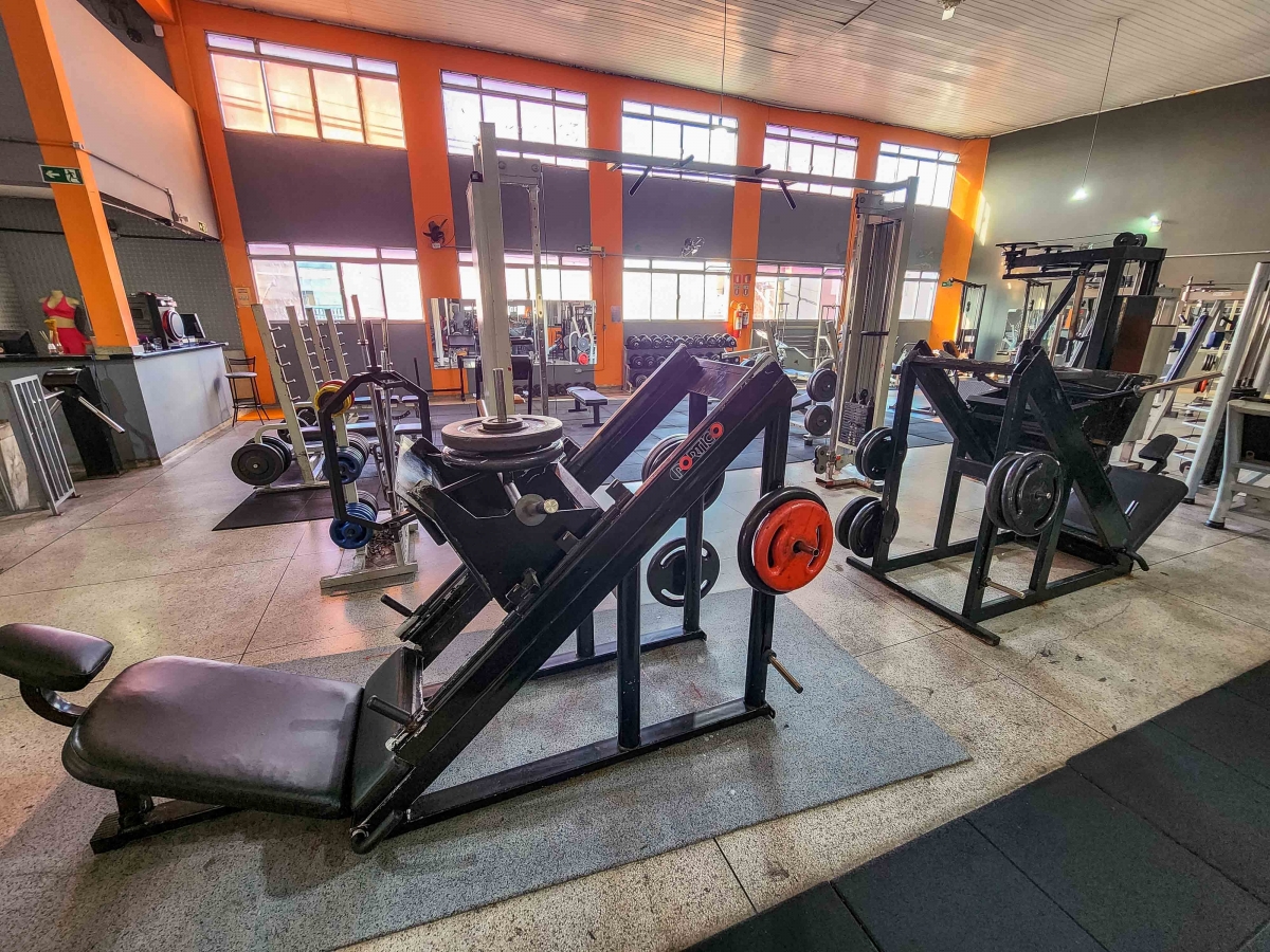 ACADEMIA COMPLETA NO TABOÃO DA SERRA
