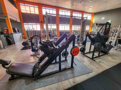 ACADEMIA COMPLETA NO TABOÃO DA SERRA