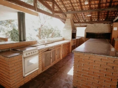CHACARA DE EVENTOS COM CARTEIRA DE CLIENTE – 1500M ARÉ CONSTRUÍDA – 300 MIL ANUAL DE RECEITA