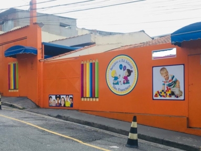 vendo escola infantil