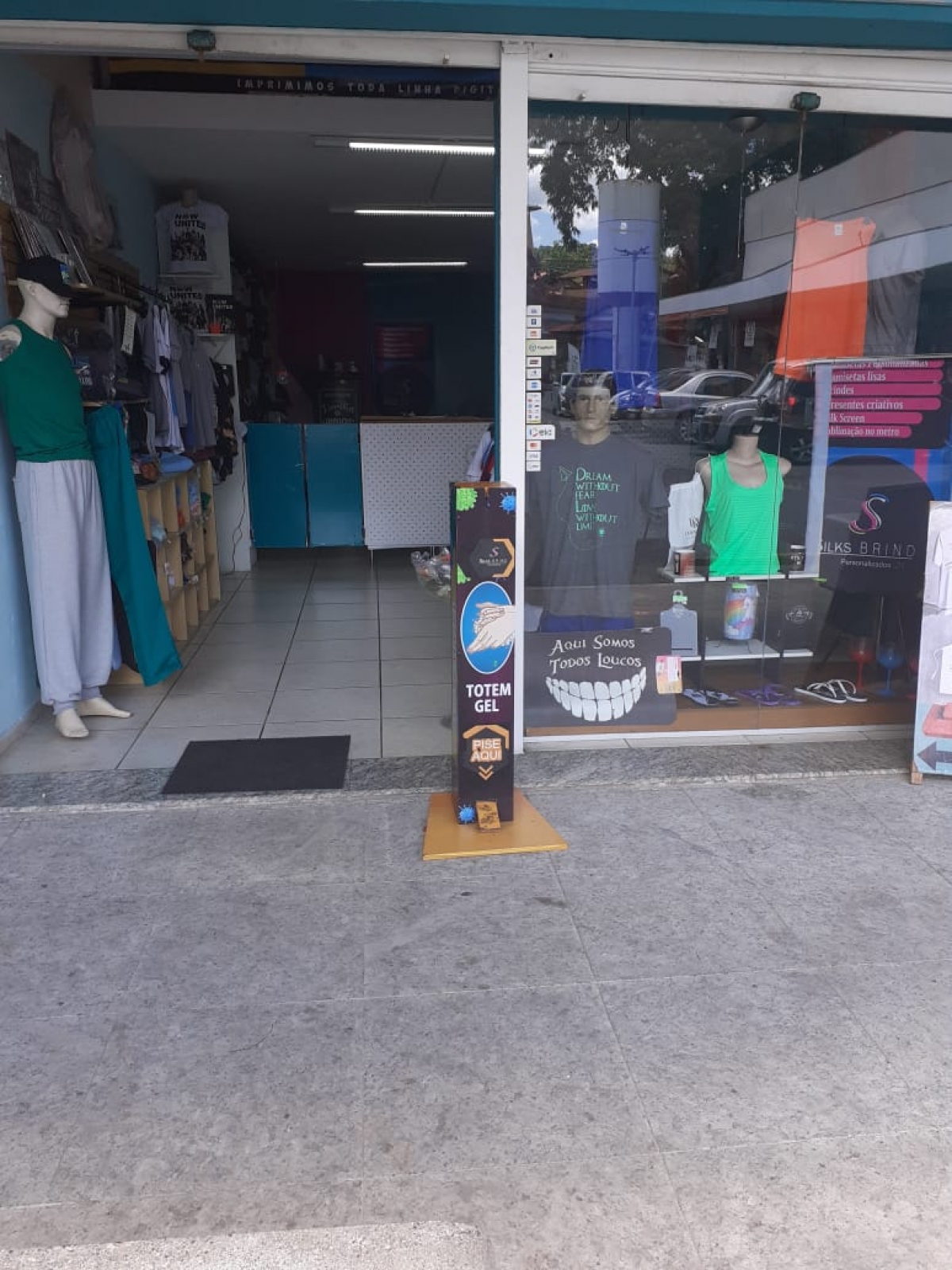 Vendo Empresa com 25 anos de mercado na área de camiseta