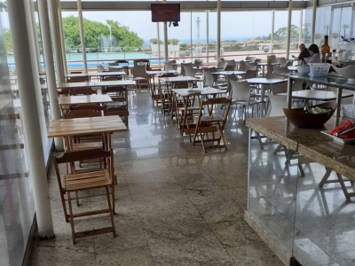 Vendo Restaurante/bar universitário completo