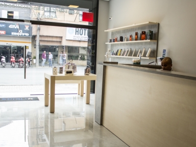 Oportunidade Única de Negócio no Setor de Assistência Técnica Apple em Curitiba