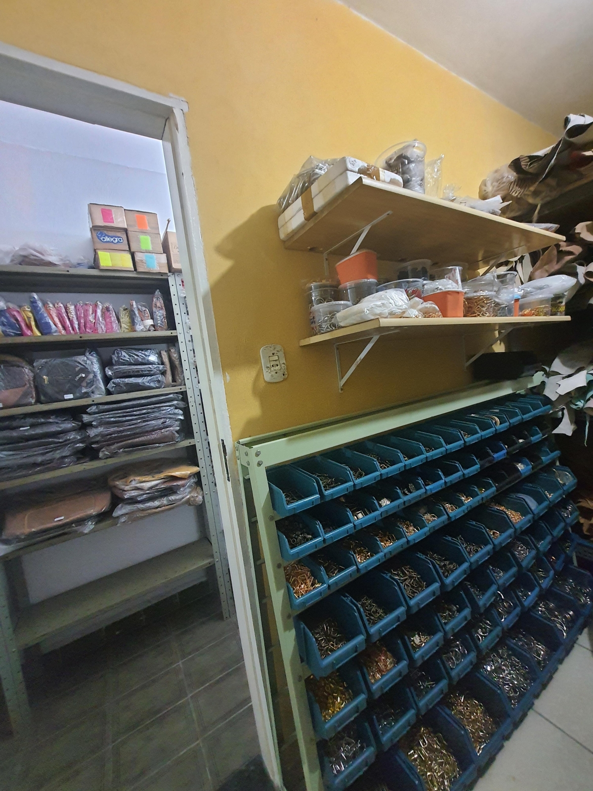 Vendo Fabrica de Bolsas em SP, com e-commerce ativo.
