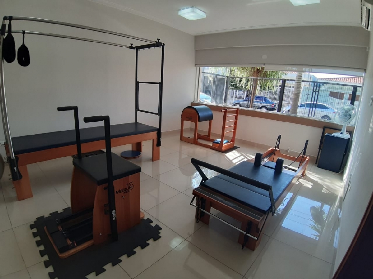 Vendo estudio de pilates e salao de beleza