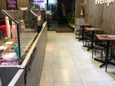 Saladeria e loja de açaí e produtos saudáveis 