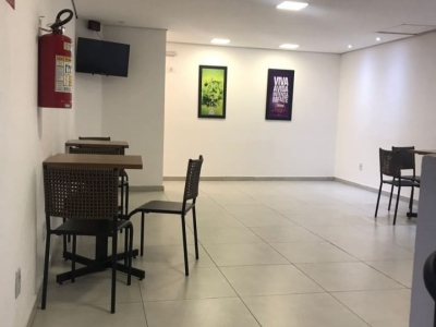 Saladeria e loja de açaí e produtos saudáveis 