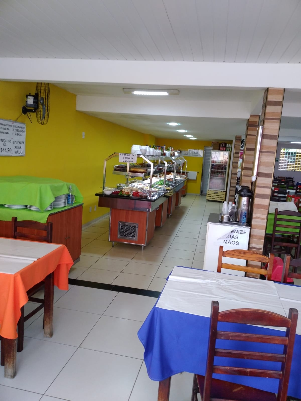 Restaurante Self-Service no Centro de Guarapari