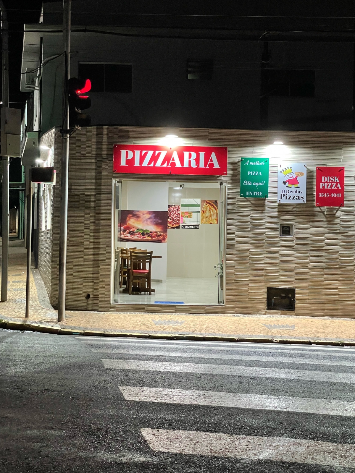 Vendo Pizzaria + Prédio (244m2)