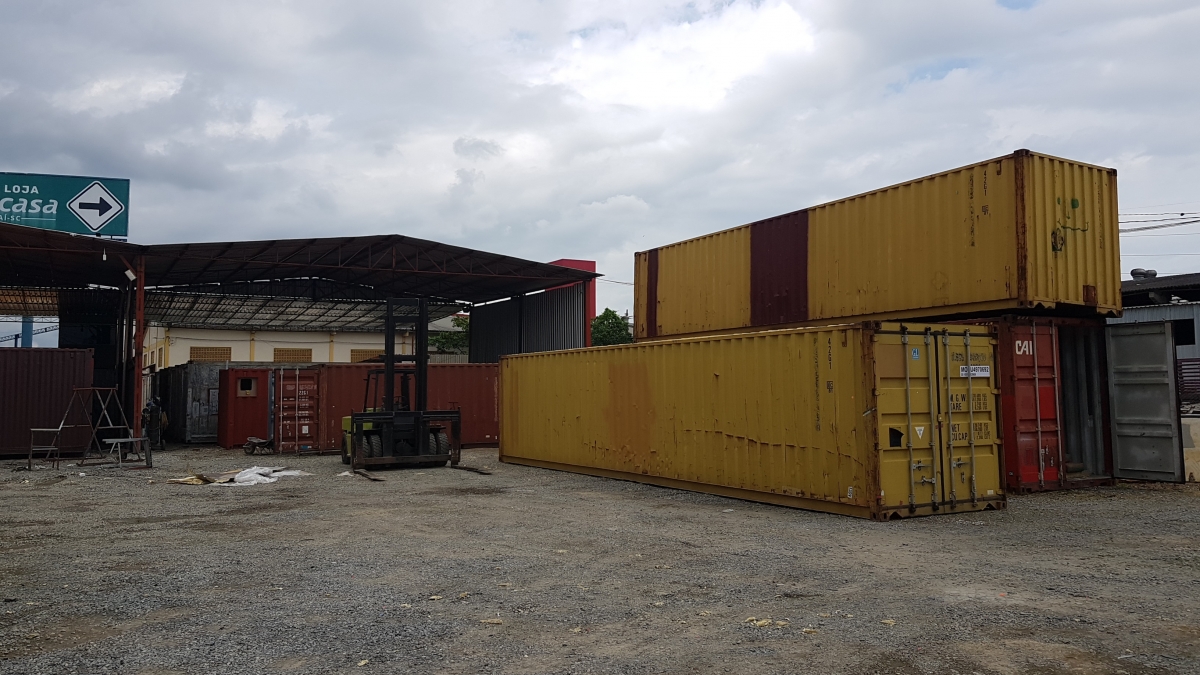 Vendo Empresa de modificações em containers marítimos.