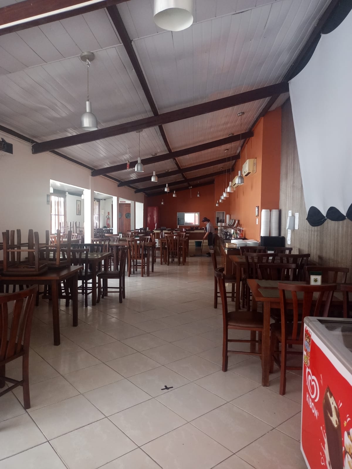 Restaurante à venda ao lado da Universidade