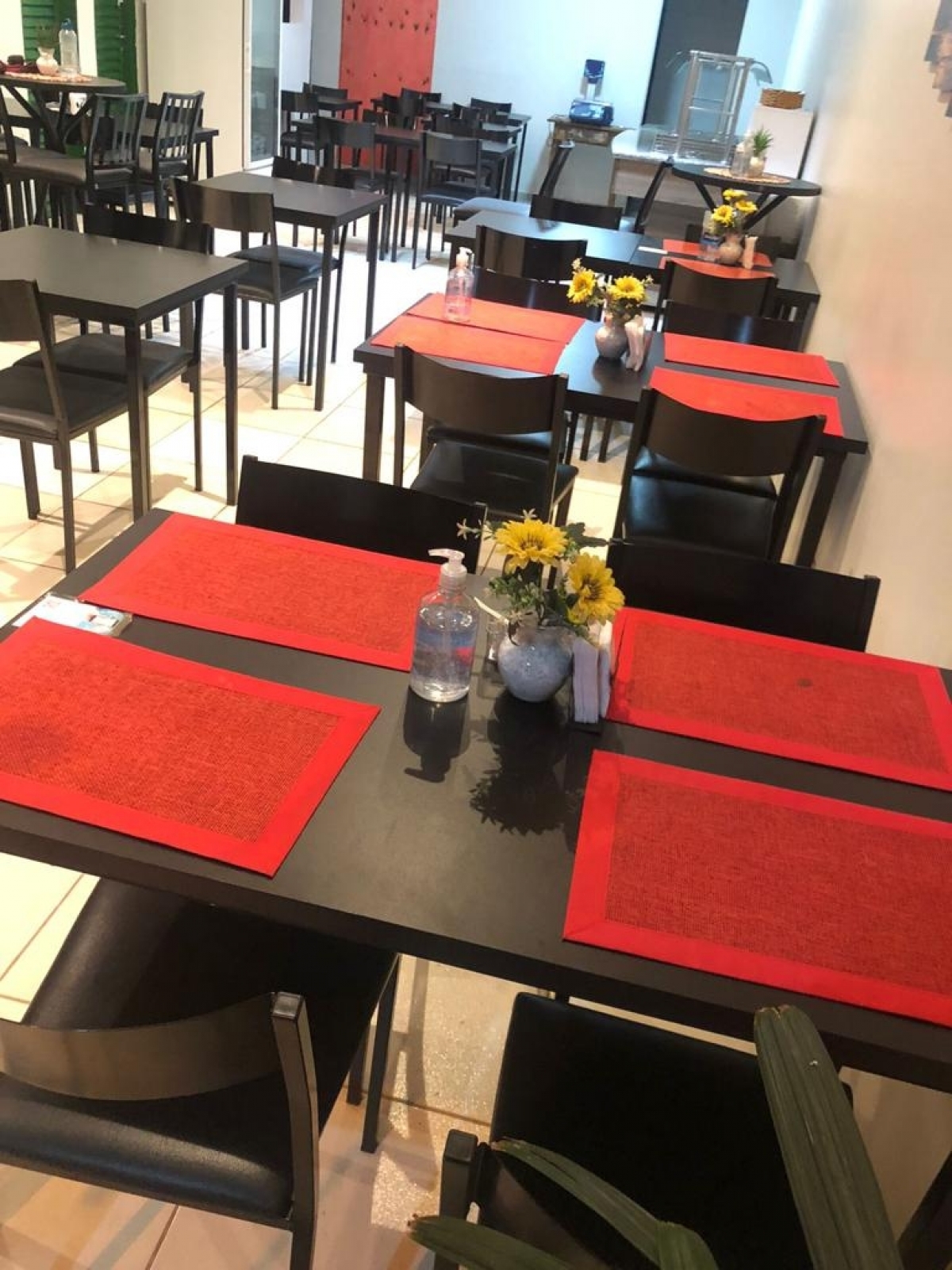 RESTAURANTE COMPLETO E CASA DE  PRODUÇÃO DE MASSAS E MOLHOS