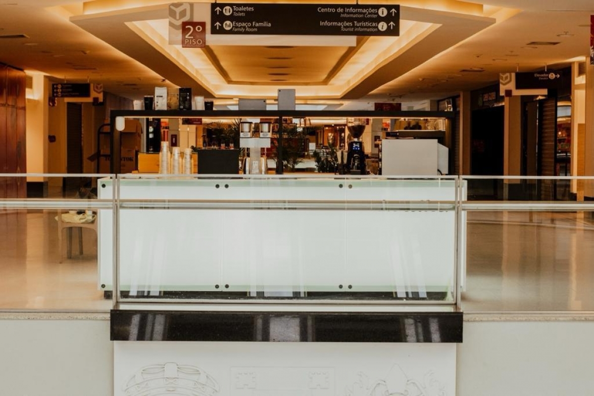 Cafeteria to go minimalista no shopping recife