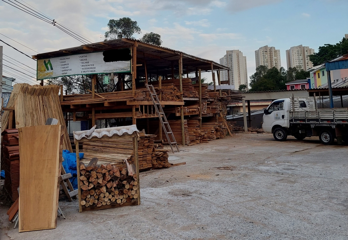 Madeireira no Butantã, São Paulo