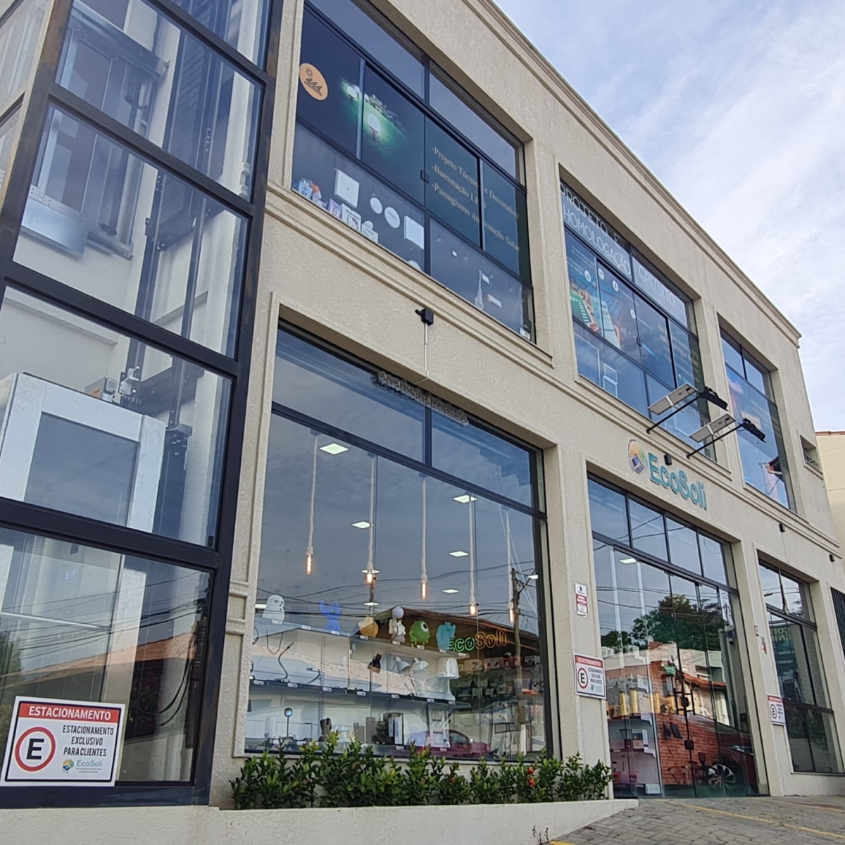 Empresa de LED e SOLAR - LOJA e ECOMMERCE