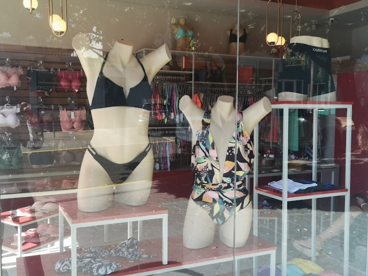 Loja licenciada de moda intima, praia e fitness