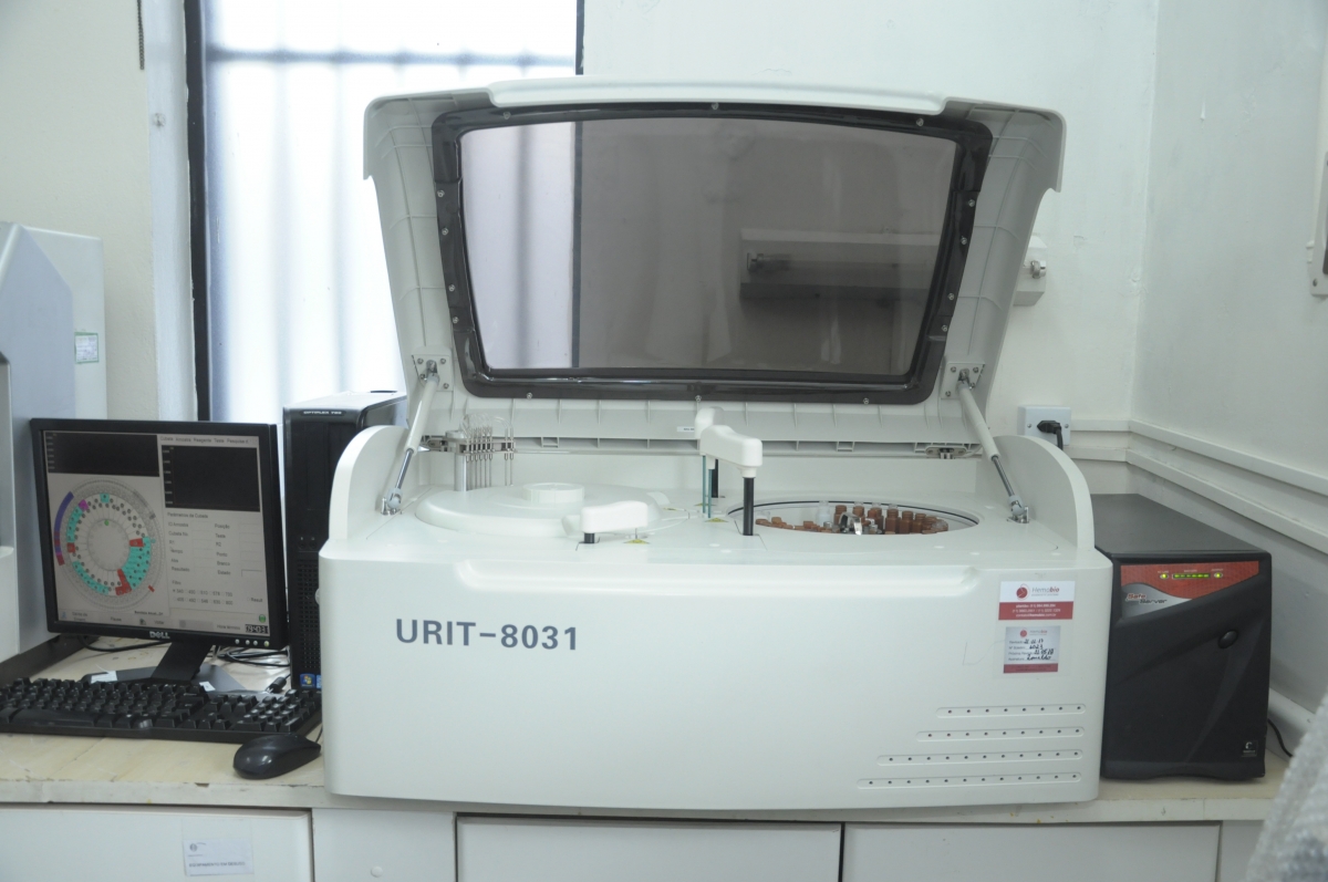 Vendo laboratório de analises clinicas 