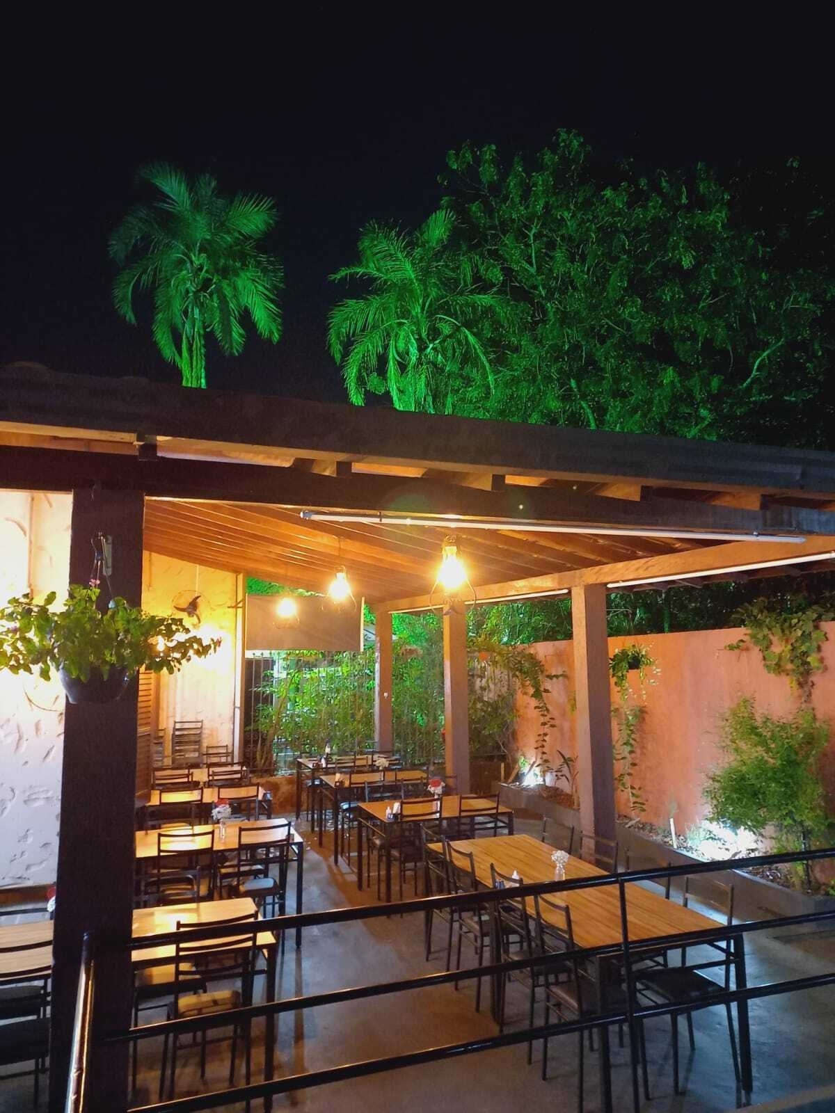 Passo ponto comercial de restaurante  - Mercês – Uberaba/MG