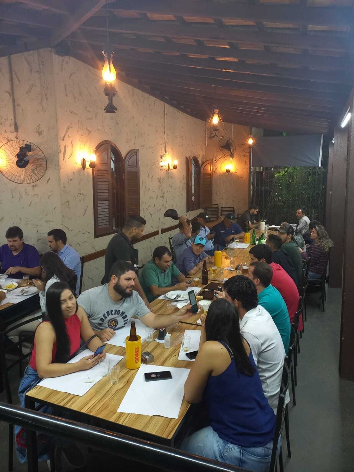 Passo ponto comercial de restaurante  - Mercês – Uberaba/MG