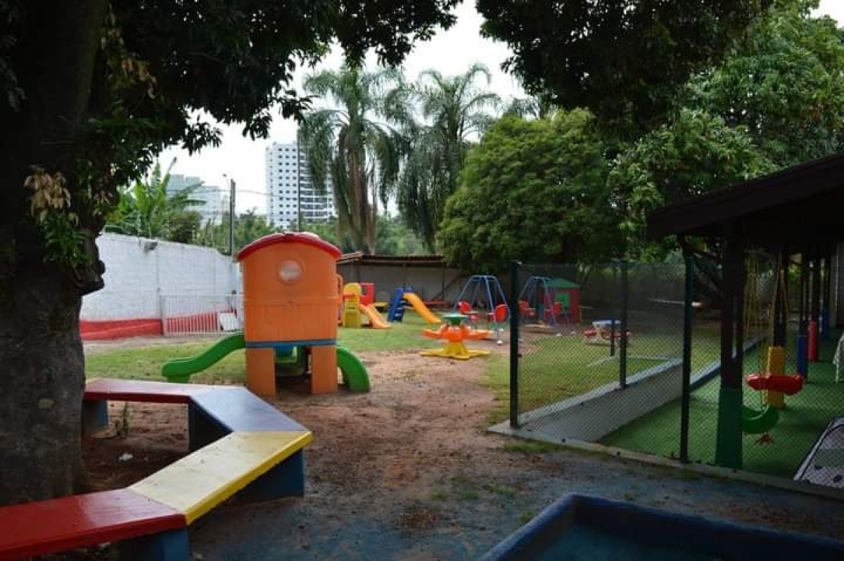 Escola Infantil, brinquedoteca, espaço para eventos. 