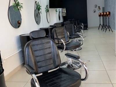 Barbearia com 7 Cadeiras